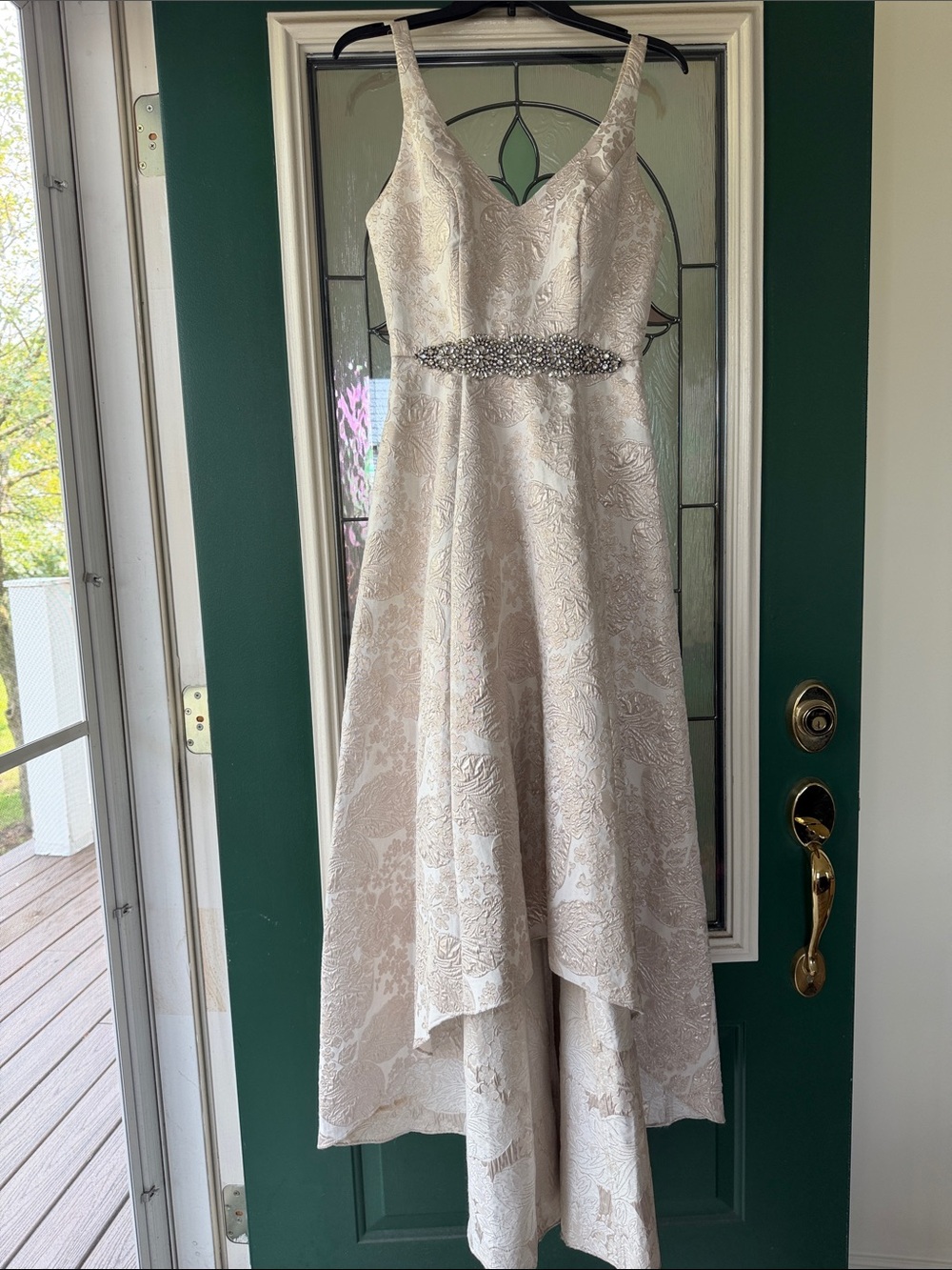 Elegant Cream Evening Dress